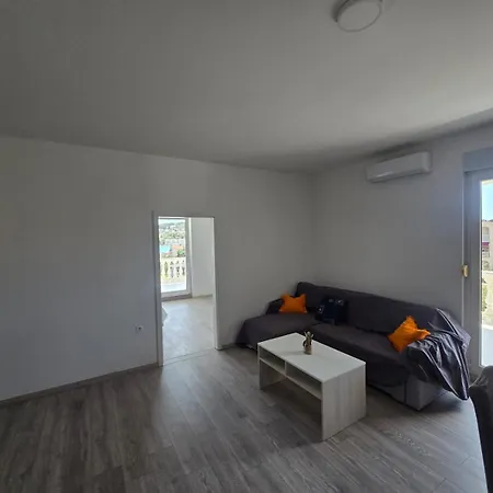 Apartment Anton Trogir