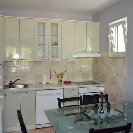 Anton Apartment