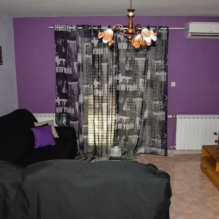 Anton * Traù